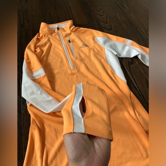 The North Face Women’s S Pale Orange/White FlashDry 1/4 Zip Athletic Jacket - Picture 9 of 12